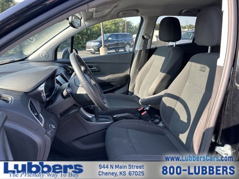 Used 2017 Chevrolet Trax LS w/ Fleet Convenience Package image 11