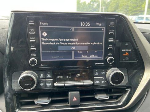 Used 2021 Toyota Highlander L image 20