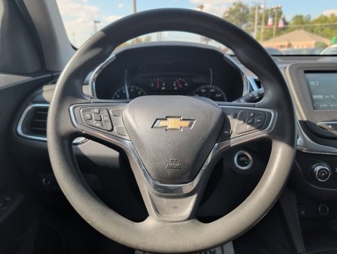 Used 2018 Chevrolet Equinox LT image 11