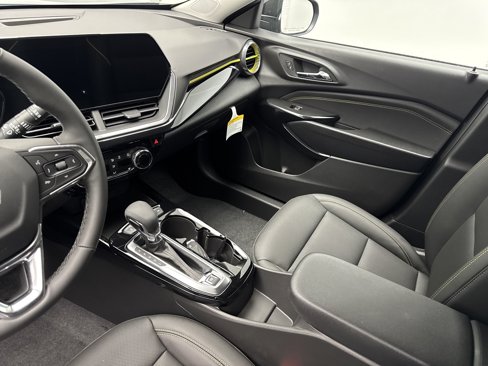 New 2025 Chevrolet Trax ACTIV image 20
