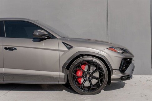 Used 2023 Lamborghini Urus Performante image 35