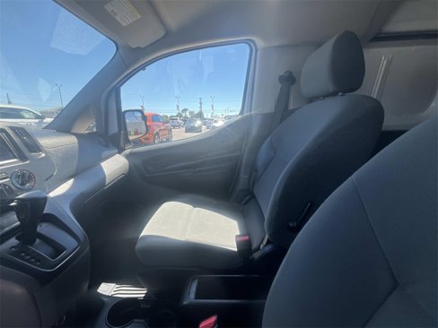 Used 2020 Nissan NV200 S image 10