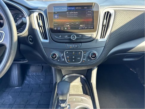 Used 2023 Chevrolet Malibu LT image 19