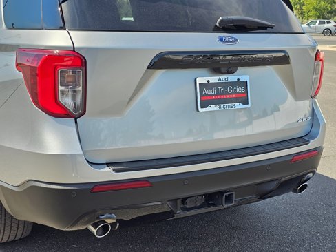 Used 2023 Ford Explorer ST-Line w/ Class IV Trailer Tow Package image 7