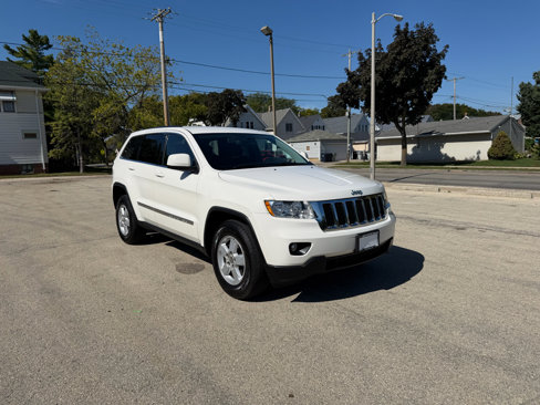 Used 2012 Jeep Grand Cherokee Laredo image 1