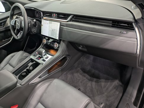 New 2026 Jaguar F-PACE R-Dynamic S image 25