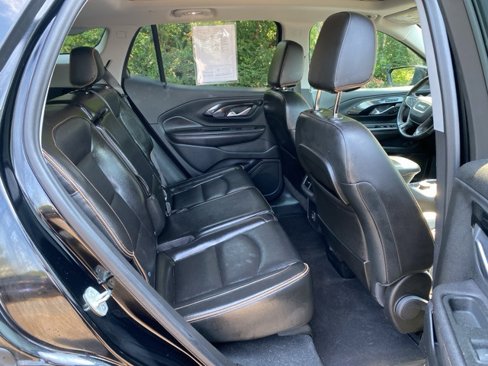 Used 2022 GMC Terrain AT4 w/ Infotainment Package II image 26
