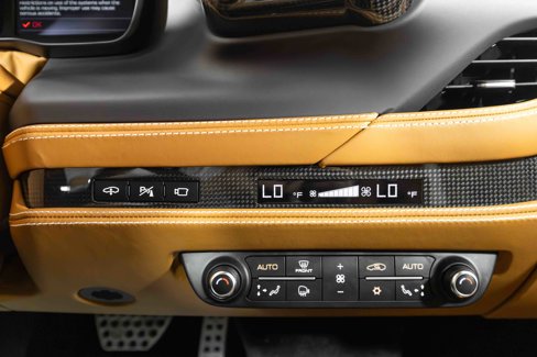 Used 2022 Ferrari F8 Tributo image 30