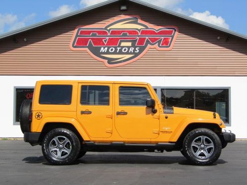 Used 2013 Jeep Wrangler Unlimited Sahara w/ Dual Top Group image 3