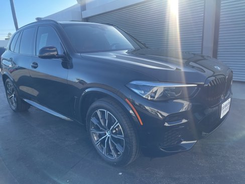 Used 2022 BMW X5 xDrive40i w/ M Sport Package image 1