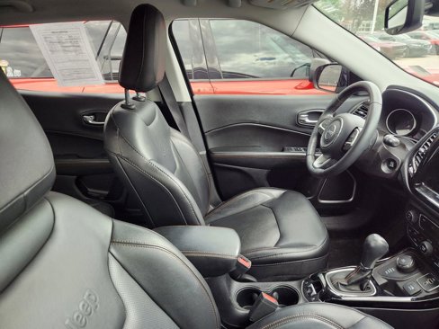 Used 2018 Jeep Compass Limited image 23