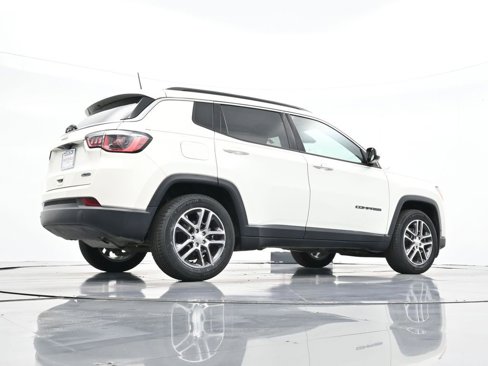 Used 2020 Jeep Compass Latitude w/ Popular Equipment Group image 33