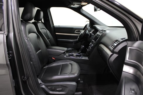 Used 2019 Ford Explorer XLT w/ Equipment Group 202A image 33