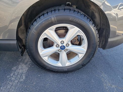 Used 2019 Ford Edge SE image 27
