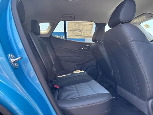 New 2025 Chevrolet Trax LT w/ Driver Confidence Package image 28