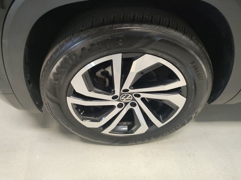 Used 2021 Volkswagen Atlas SEL Premium image 17
