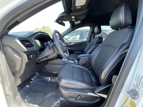 Used 2023 Ford Escape ST-Line w/ Tech Pack #1 image 8