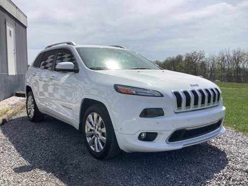 Used 2017 Jeep Cherokee Overland w/ Technology Group image 4