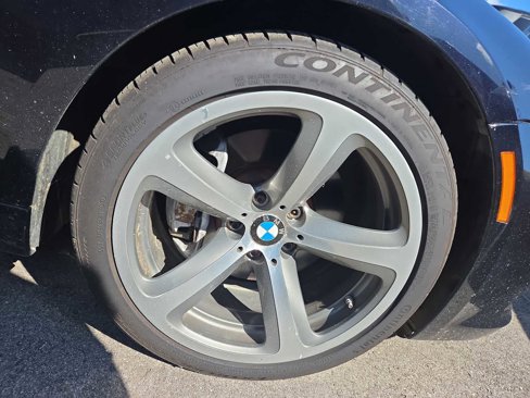 Used 2010 BMW 650i Convertible image 2