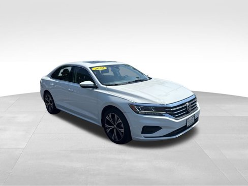 Used 2022 Volkswagen Passat 2.0T SE image 23