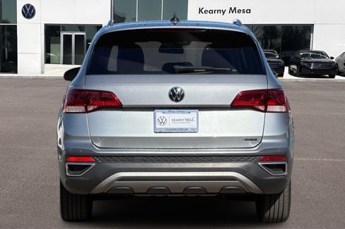 Used 2022 Volkswagen Taos SE image 5
