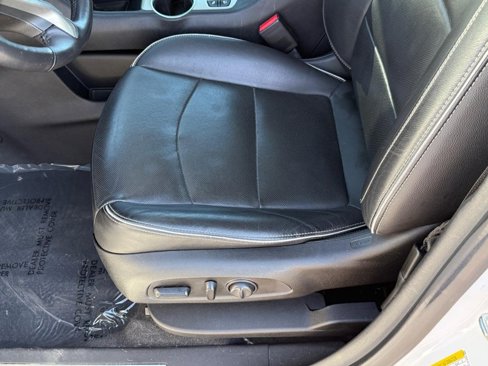 Used 2019 GMC Terrain Denali w/ Advanced Safety Package image 17