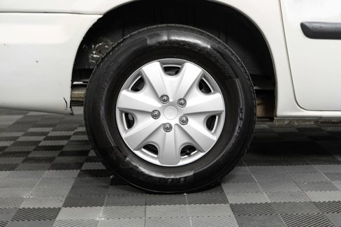 Used 2006 Chrysler Town & Country LX image 35