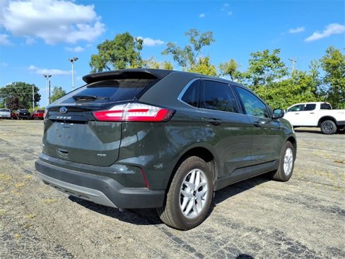 Used 2024 Ford Edge SEL w/ Convenience Package image 5