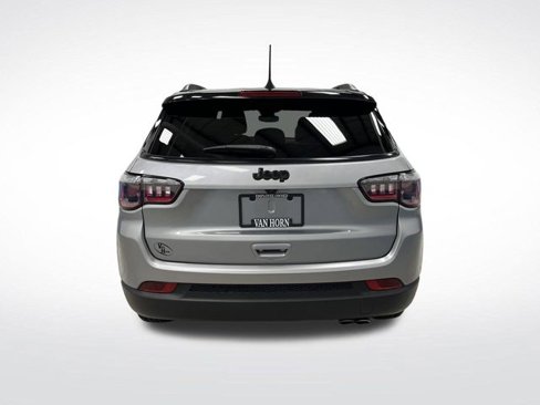 Used 2022 Jeep Compass Altitude image 11