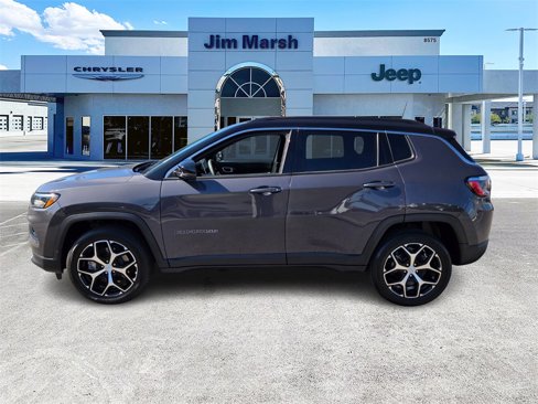 Certified 2024 Jeep Compass Limited image 3