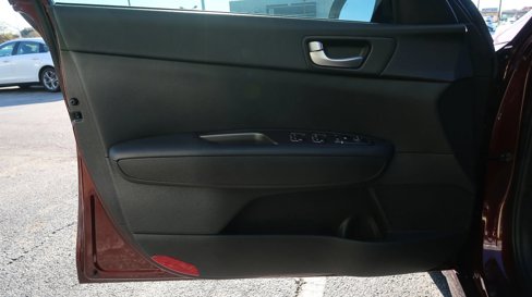 Used 2020 Kia Optima LX image 43