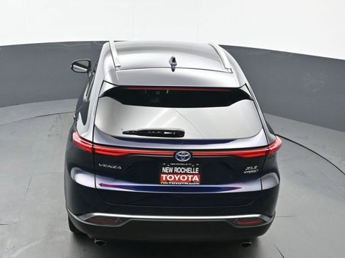 Certified 2022 Toyota Venza XLE image 45