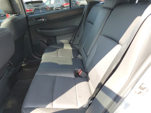 Used 2015 Subaru Outback 2.5i Limited image 9