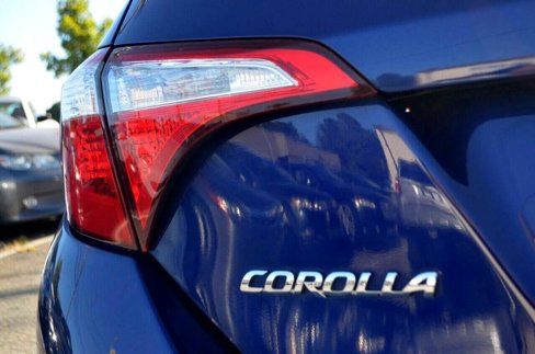 Used 2016 Toyota Corolla S Premium image 7