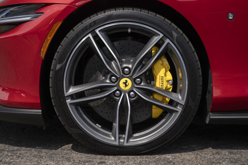 Used 2024 Ferrari Roma Spider image 15