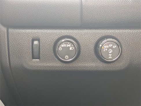 Used 2020 Chevrolet Colorado ZR2 image 21