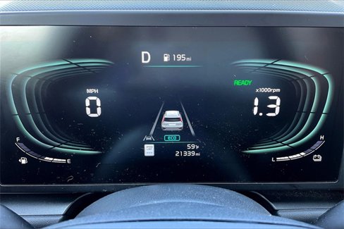 Used 2024 Kia Niro LX image 19