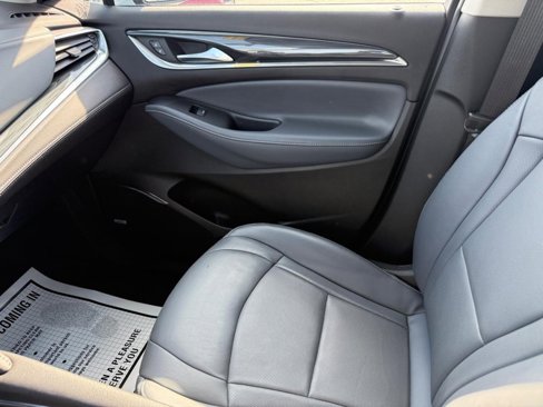 Used 2021 Buick Enclave Essence w/ Sport Touring Edition image 22