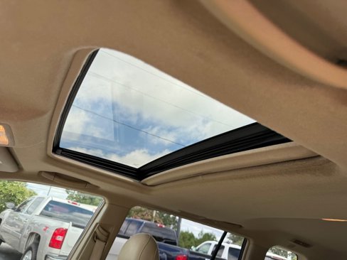 Used 2010 Toyota Highlander SE image 12