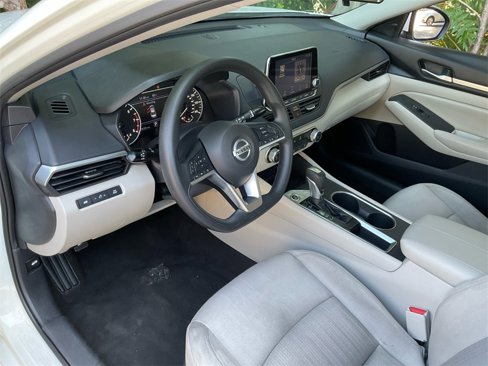 Used 2022 Nissan Altima 2.5 SV image 21