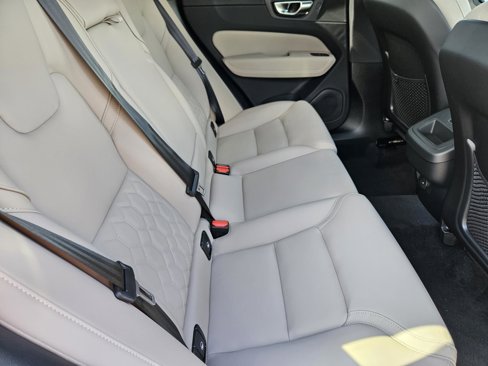 New 2026 Volvo XC60 B5 Plus w/ Protection Package Premier image 37