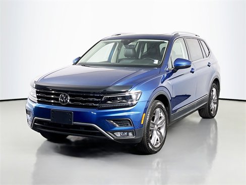 Used 2018 Volkswagen Tiguan SEL Premium image 3
