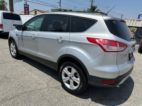 Used 2015 Ford Escape SE image 9