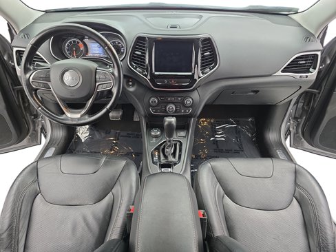 Used 2020 Jeep Cherokee Limited image 9