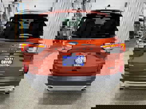 Used 2020 Ford Escape SE image 25