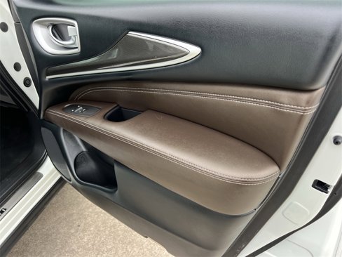 Used 2020 INFINITI QX60 Luxe w/ Essential Package image 12