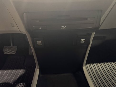 Used 2018 Honda Odyssey EX-L image 17