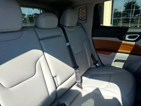 Used 2022 Jeep Compass Limited w/ Elite Group image 16