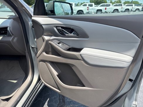 Used 2019 Chevrolet Traverse LT image 11