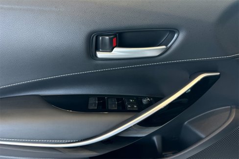 Used 2022 Toyota Corolla XSE image 15